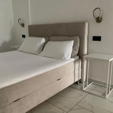Apartment Near Porec Rosini Buitenkant foto